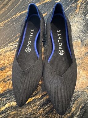 Rothy's Black Pointed Knit Flats with Blue Trim